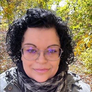 Meet your Posher, Lynne